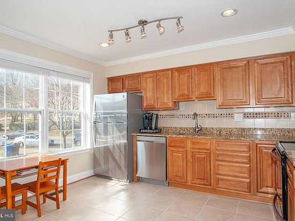 2nd image of 5205 Harbor Court Dr