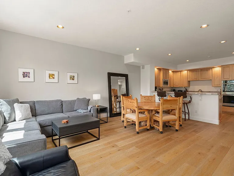933 Northwood Blvd #8 — Photo 19