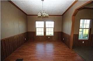 5th image of 504 Carrington Pl