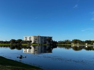 3051 N Course Dr APT 901, Pompano Beach, FL 33069