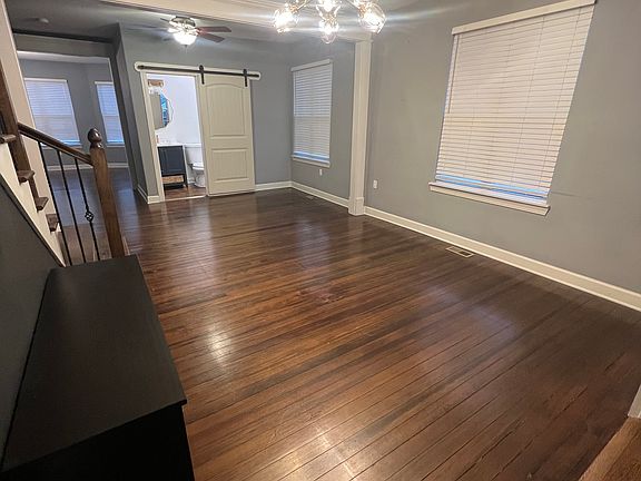 5th image of 4406 Bell St