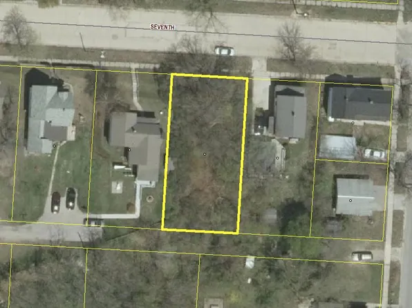 7th St, Manistee, MI 49660