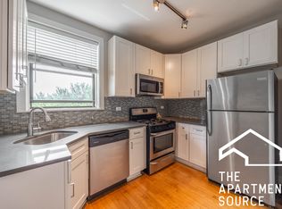 2325 N Rockwell St #1, Chicago, IL 60647