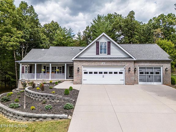 2nd image of 38 Renwick Dr