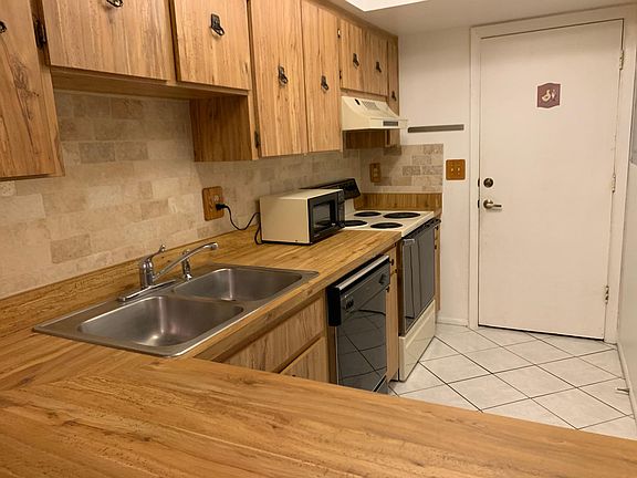 5th image of 1836 Bough Ave Unit B