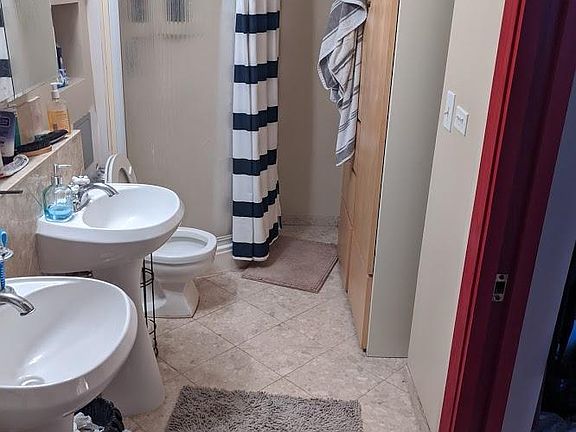 3rd image of 2800 N Lake Shore Dr APT 3213