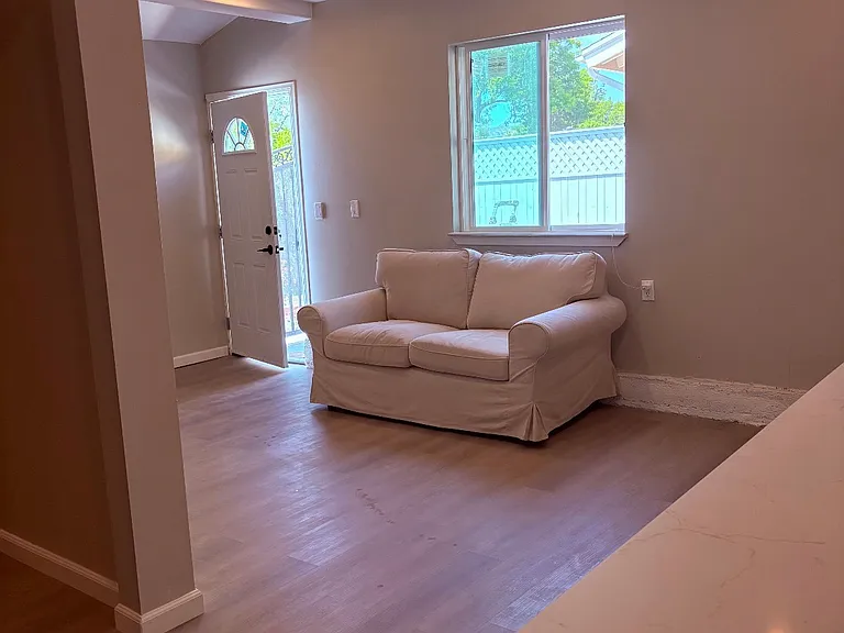 23401 Schoenborn St #9 — Photo 7