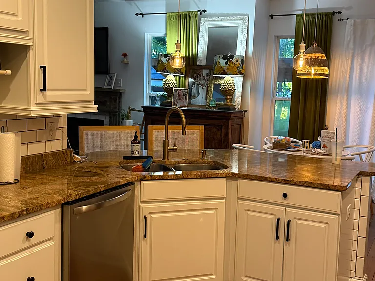 15018 Story Ct — Photo 2