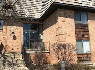2 Oak Creek Dr APT 3203, Buffalo Grove, IL 60089