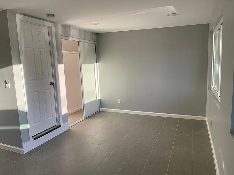 535 Montecito Dr #B — Photo 2