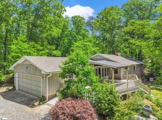 7 Hearthstone Ln, Landrum, SC 29356