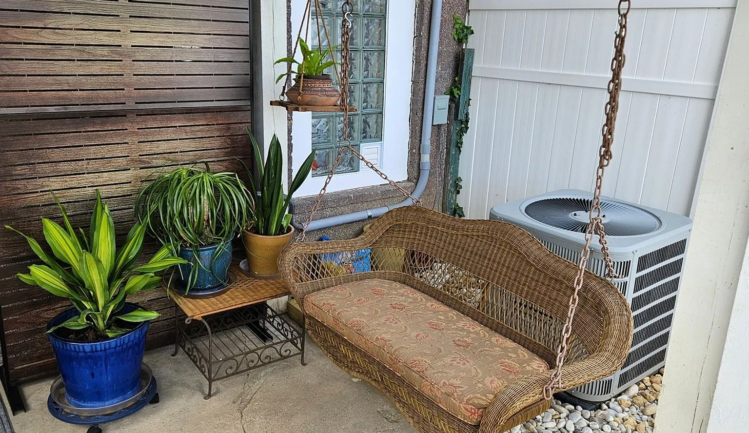 Charming Studio Apartment in Great Baltimore Neighborhood — Photo 3