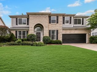 687 Aster Dr, Gurnee, IL 60031
