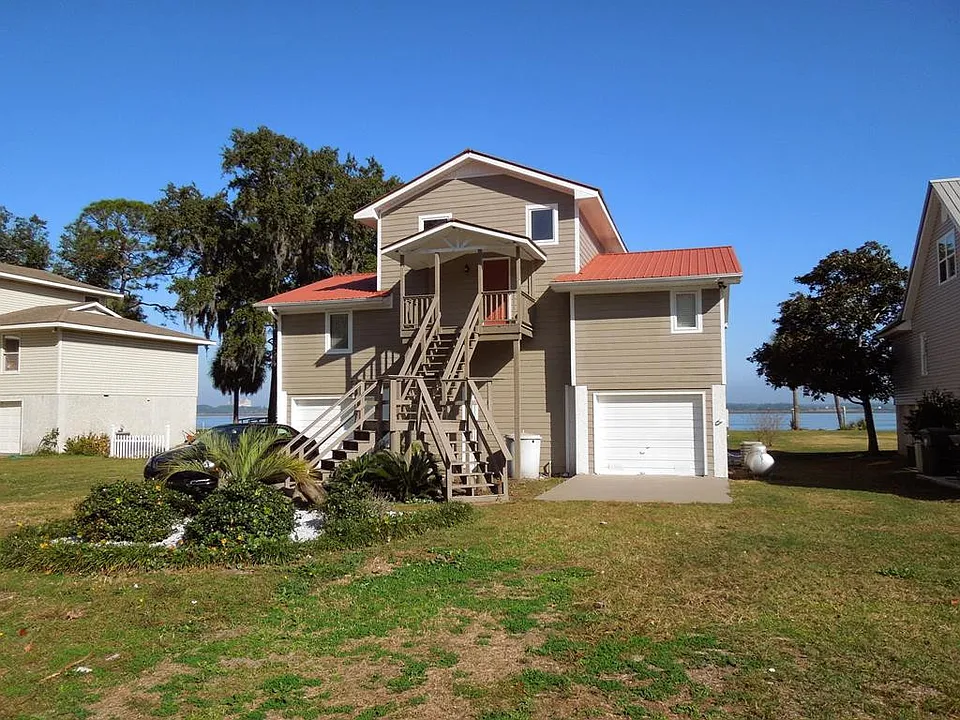148 Midway Cir