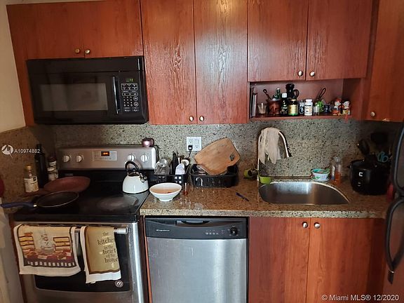 3rd image of 7928 West Dr APT 306