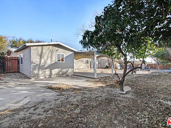 4th image of 1582 N California St