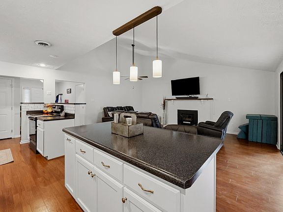3rd image of 317 Tincher Dr