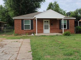 514 E Douglas Dr, Midwest City, OK 73110