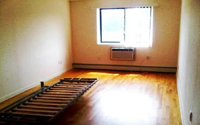 Rented by Corcoran | media 17