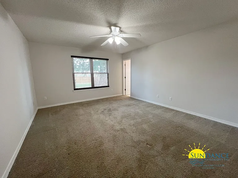 223 Westview Dr — Photo 12
