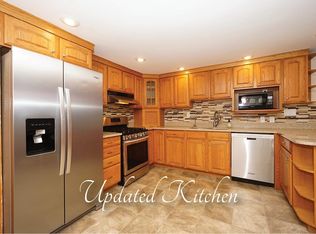 12 Berry Rd, Derry, NH 03038