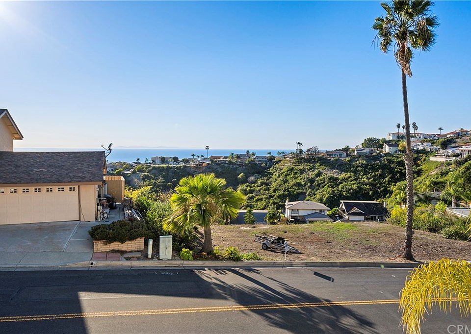 1st image of 605 E Avenida San Juan