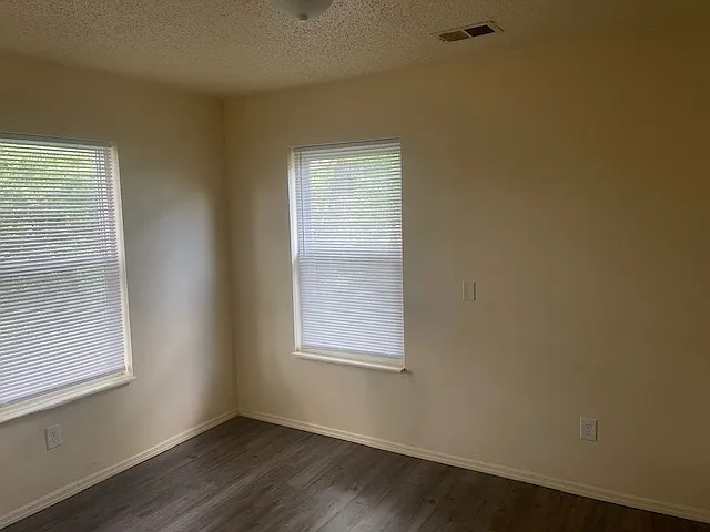 1505 N Commercial Ave #4 — Photo 8