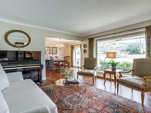5th image of 3621 Ashford Ave