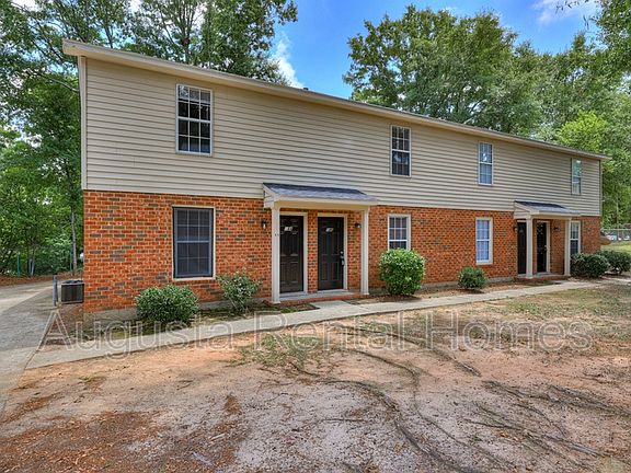 2nd image of 146 Chalet North Ct #146