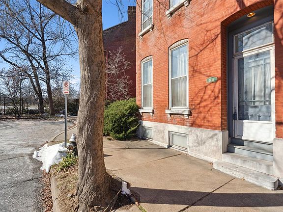 3rd image of 1441 Wright St