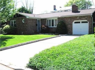 565 Alden St, Woodbridge, NJ 07095