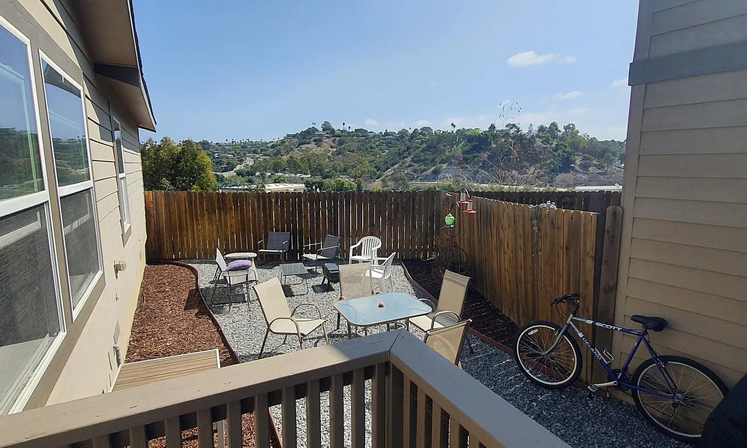 4 bed, 1600 sqft, $4,300 — Photo 4