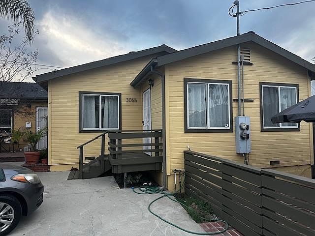 Front view - 3065