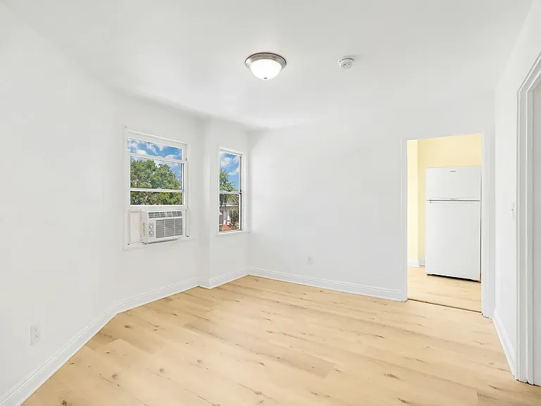 2623 Juliet St — Photo 6