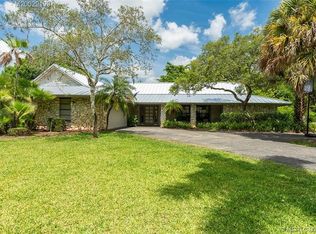 552 SE Norsemen Dr, Port Saint Lucie, FL 34984