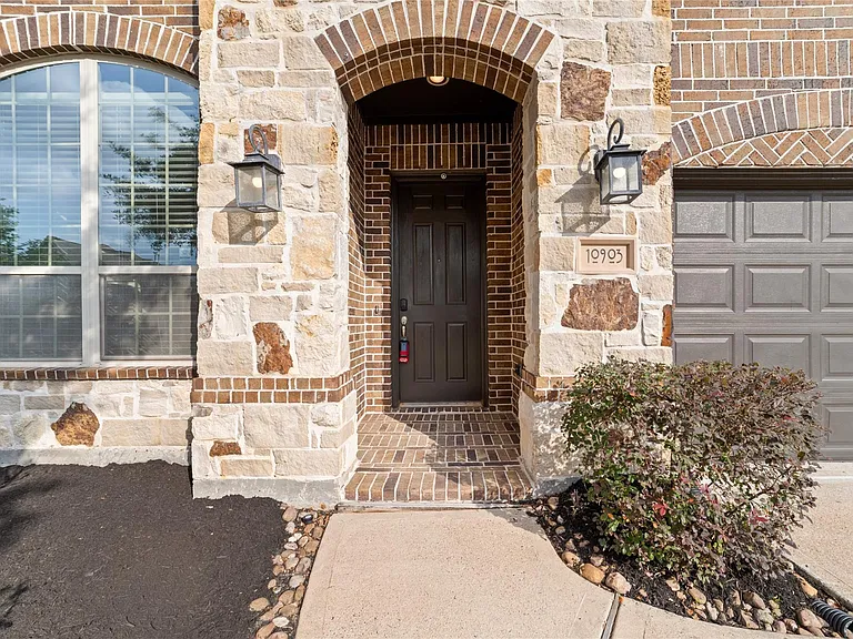 10903 Kennowy Ct — Photo 3