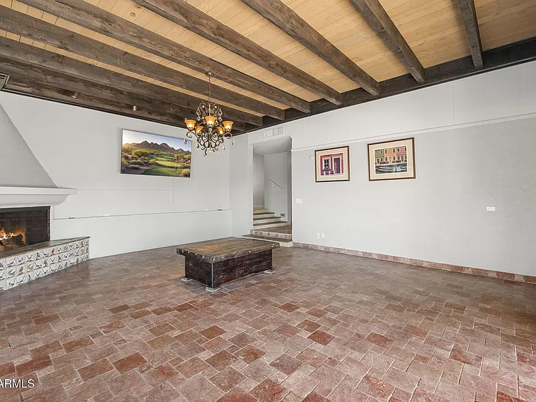 6900 N Highlands Dr — Photo 11