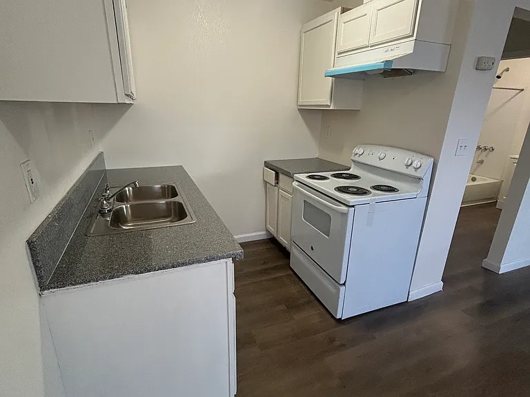 7524 Pratt Ave #3 — Photo 9