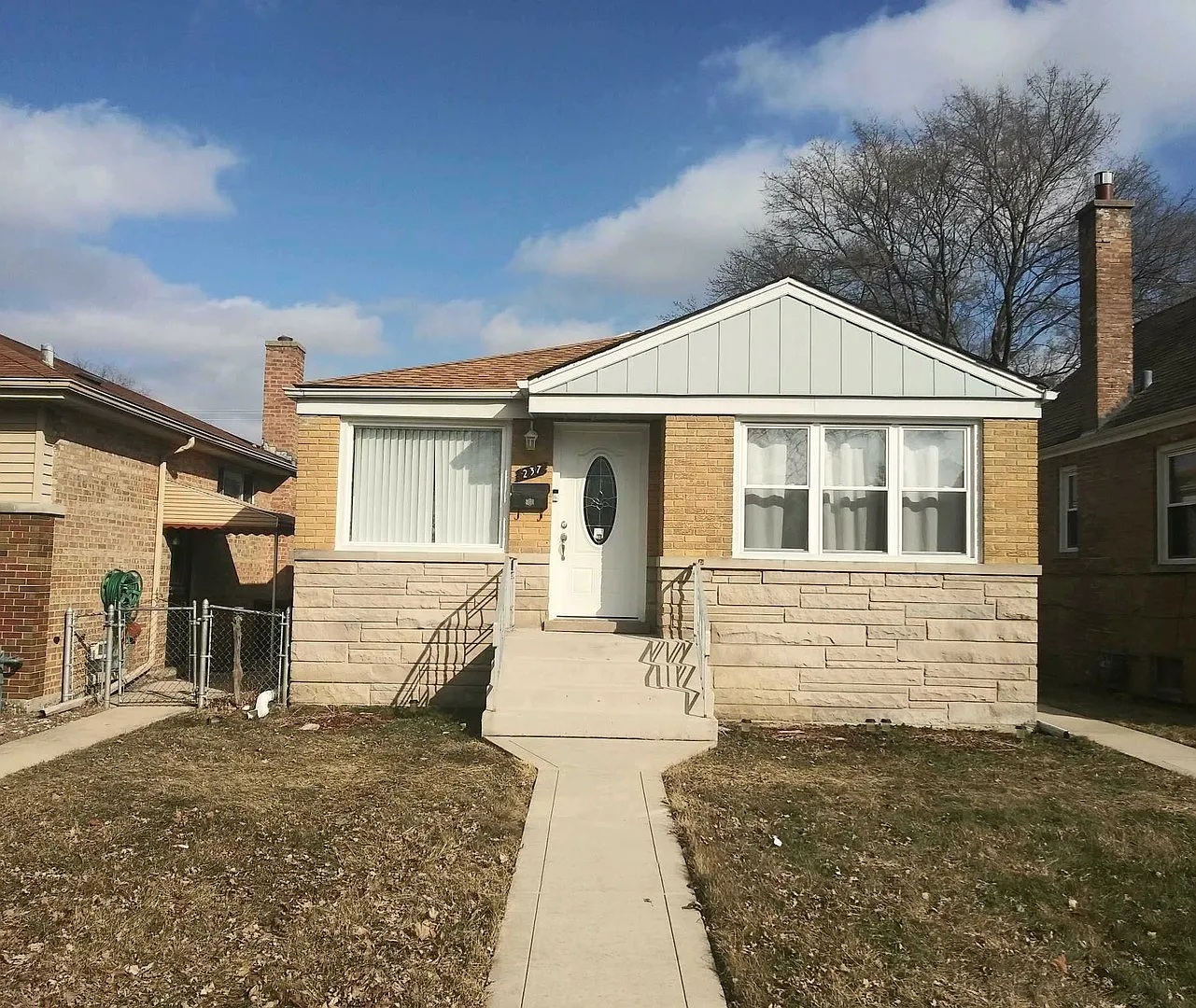 237 Granville Ave photo 1