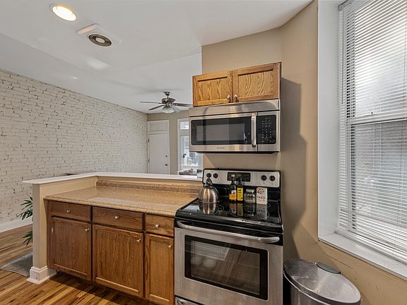 3rd image of 914 Lafayette Ave #1