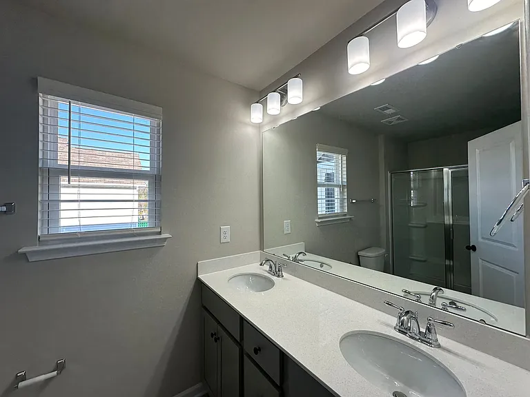 9050 Stoney Waters Ct — Photo 11
