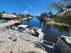2 bed, 2.0 bath, 1700 sqft, $5,000 — Photo 1