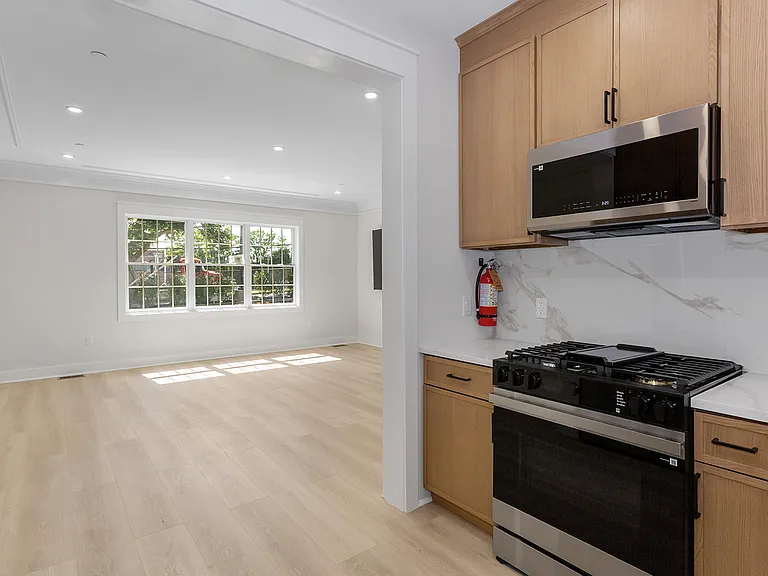 5 Milton Ave #B — Photo 21