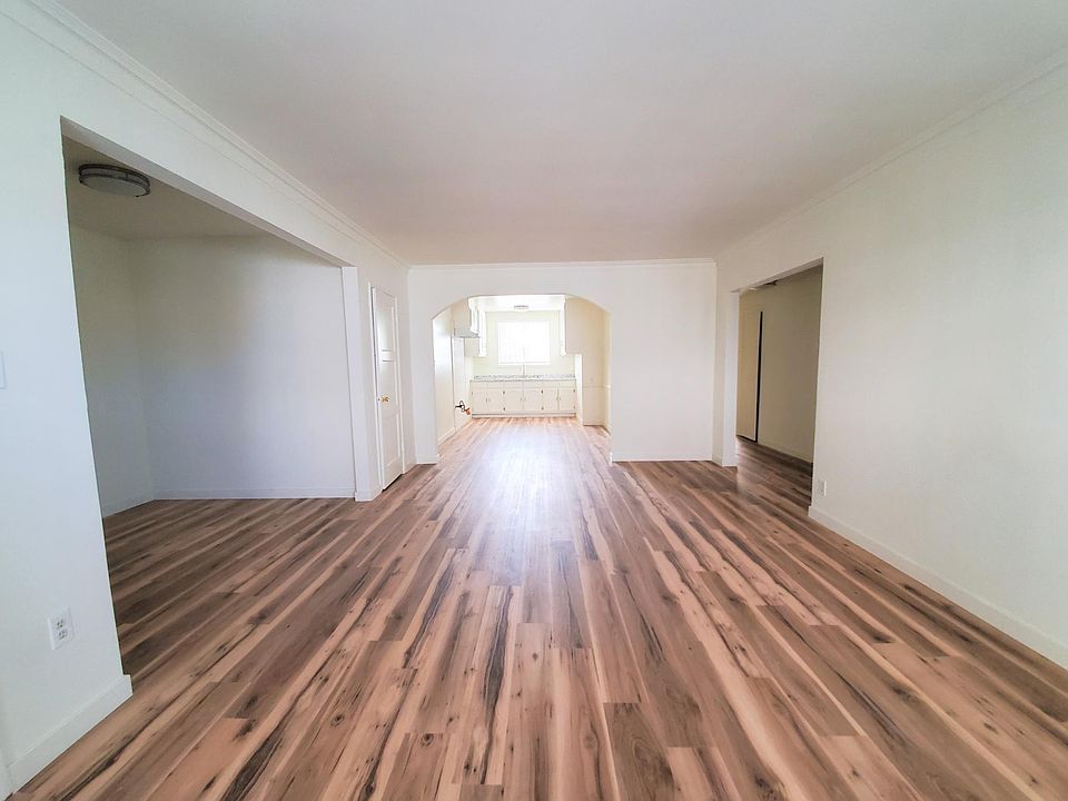 1st image of 1150 S Plymouth Blvd