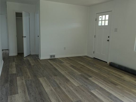 5th image of 2870 Patterson Dr