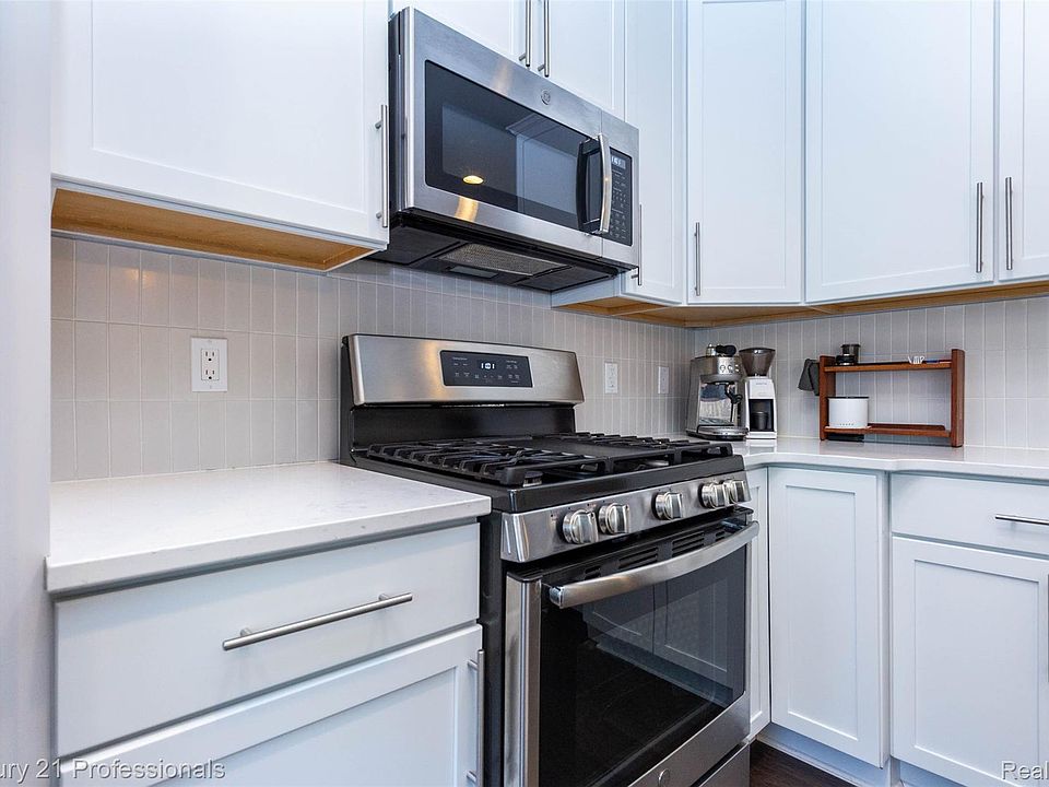 57 Kaprol Dr, photo 16