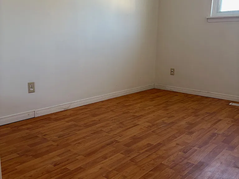 701 Leeder Ct — Photo 16