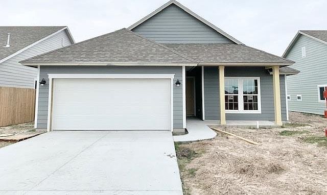 1st image of 121 Highwood Dr