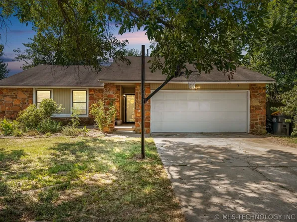 1264 E 139th Pl, Glenpool, OK 74033