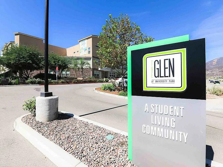 The Glen — Photo 2